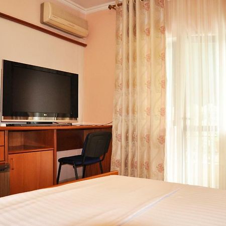 Lugano Hotel Tirana Exteriér fotografie