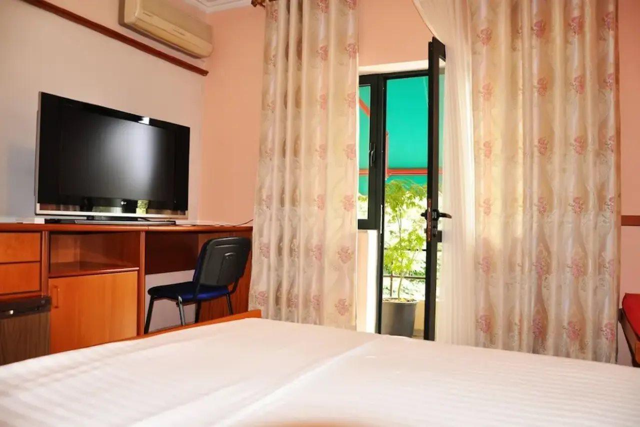 Lugano Hotel Tirana Exteriér fotografie