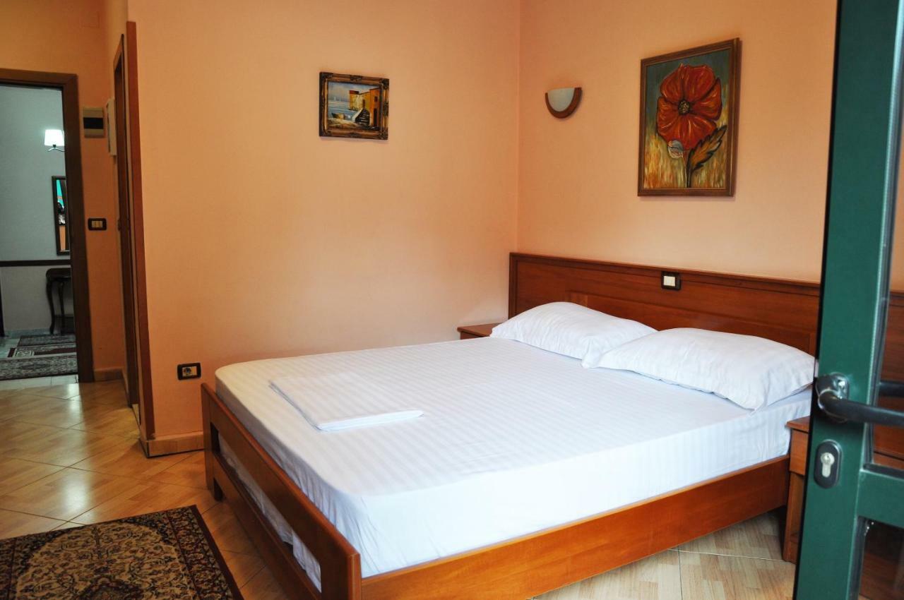 Lugano Hotel Tirana Exteriér fotografie
